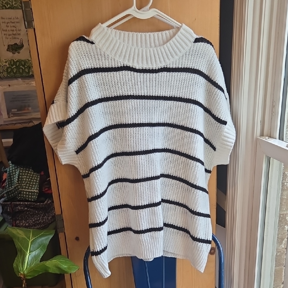 SHEIN White Knit Crewneck Sweater with Black Stripes